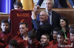 华体会体育赛事直播-包含战绩不佳球队或将换帅，风波或将引发连锁反应的词条