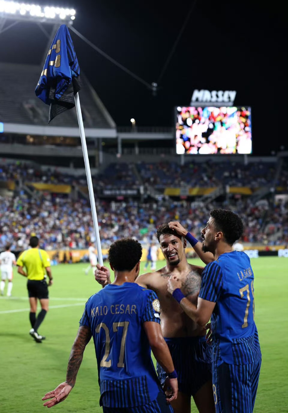 皇马逆转乌克兰,卡瓦哈尔带队取胜 皇马逆转乌克兰,卡瓦哈尔带队取胜